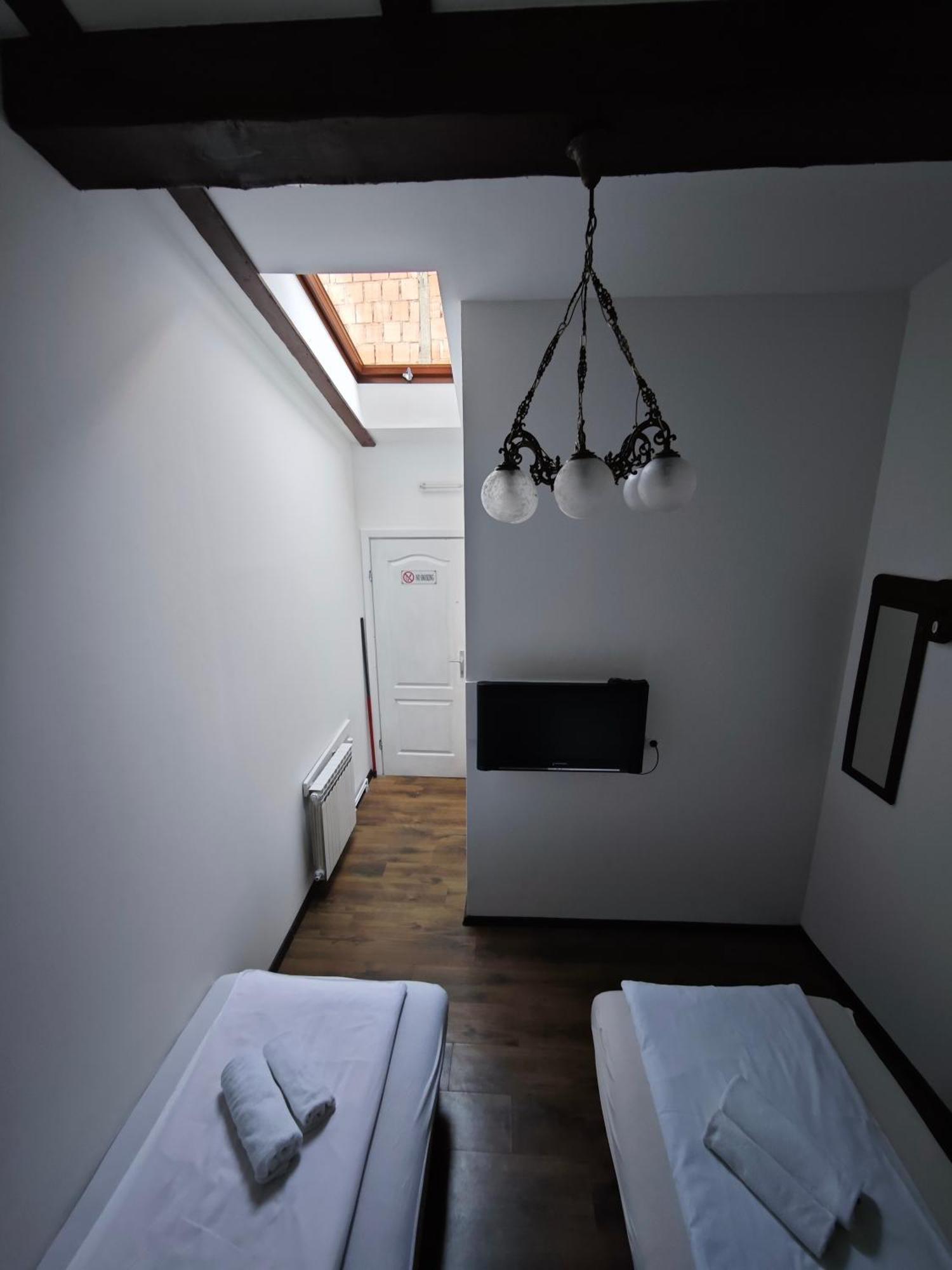 Guesthouse Yildiz Sarajevo Exteriör bild